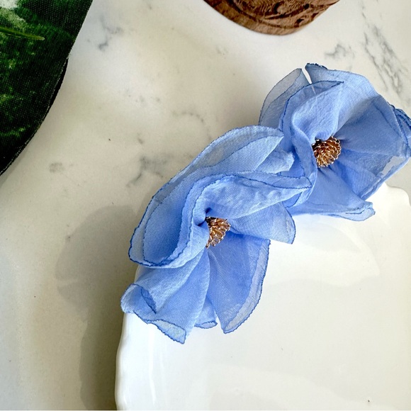 2/$30🌵 Blue Chiffon Flower Earrings Gold Jumbo Garden Floral Zara Jewelry NEW - Picture 9 of 12